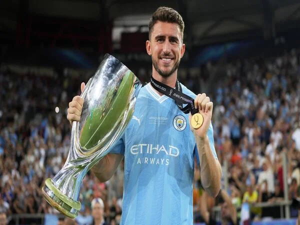 Trung vệ Aymeric Laporte