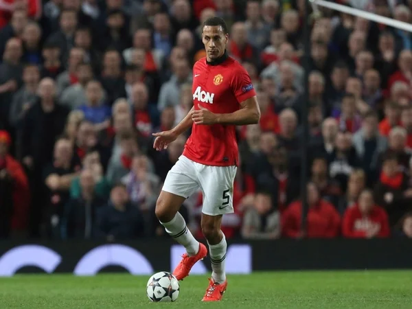 Hậu vệ huyền thoại Rio Ferdinand