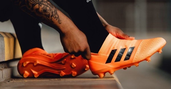 Lời khuyên chọn đo size giày bóng đá khi đặt mua online