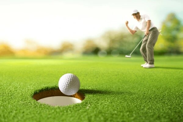 Các nguyên tắc kỹ thuật Putt golfer cần nhớ