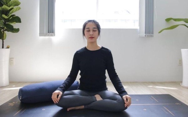Hướng dẫn cách hít thở trong yoga đúng cách