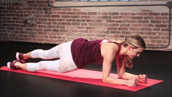 Bài tập Plank with Hip Dips