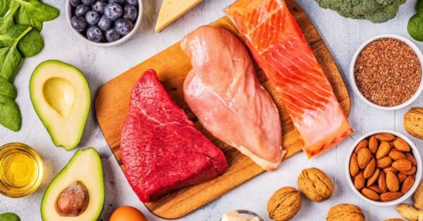 Vai trò của protein trong duy trì sức khỏe tổng thể ở người trưởng thành