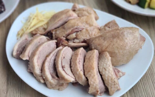 100gr Thịt vịt bao nhiêu calo?